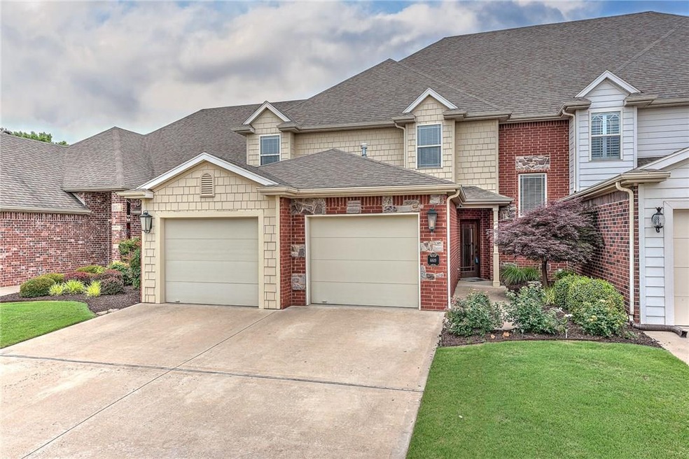 6619 Valley View Rd, Rogers, AR 72758