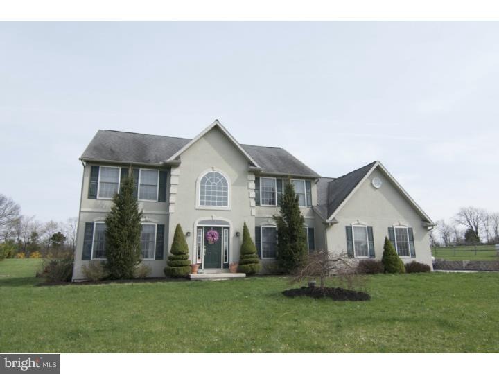 40 William Penn Dr, Schwenksville, PA 19473 - photo 1