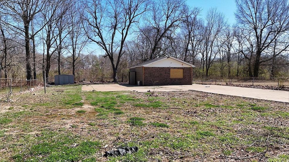 1204 Warren St, Jonesboro, AR 72401 - photo 1