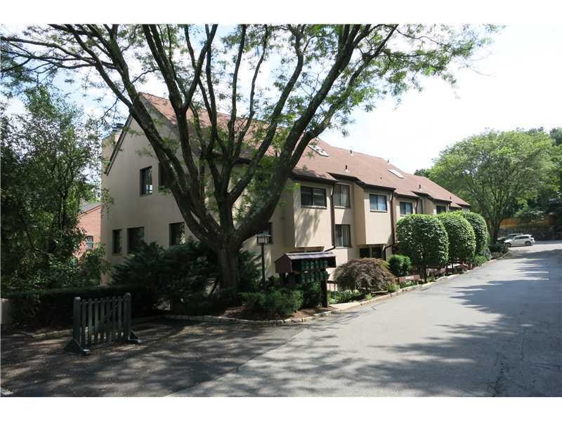 203 River W unit 203, Greenwich, CT 06831 - photo 1
