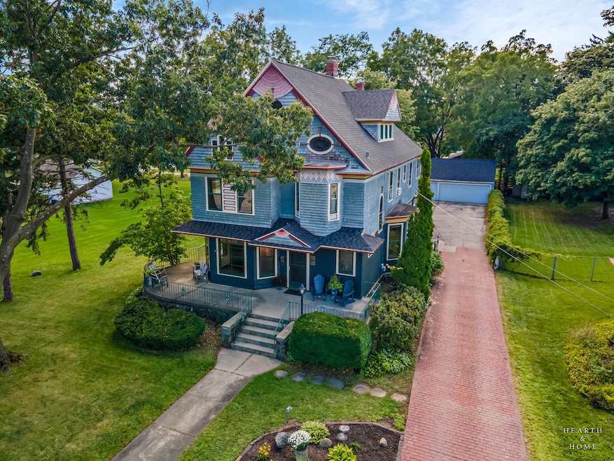 84 N Walkup Ave, Crystal Lake, IL 60014 - photo 1