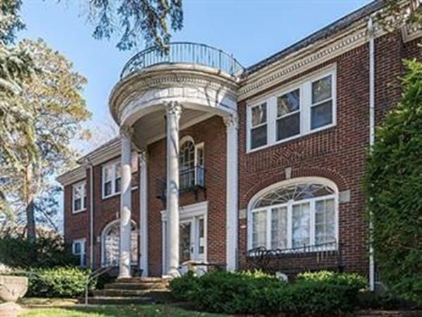 332 Jamaicaway unit 3, Jamaica Plain, MA 02130 - photo 1