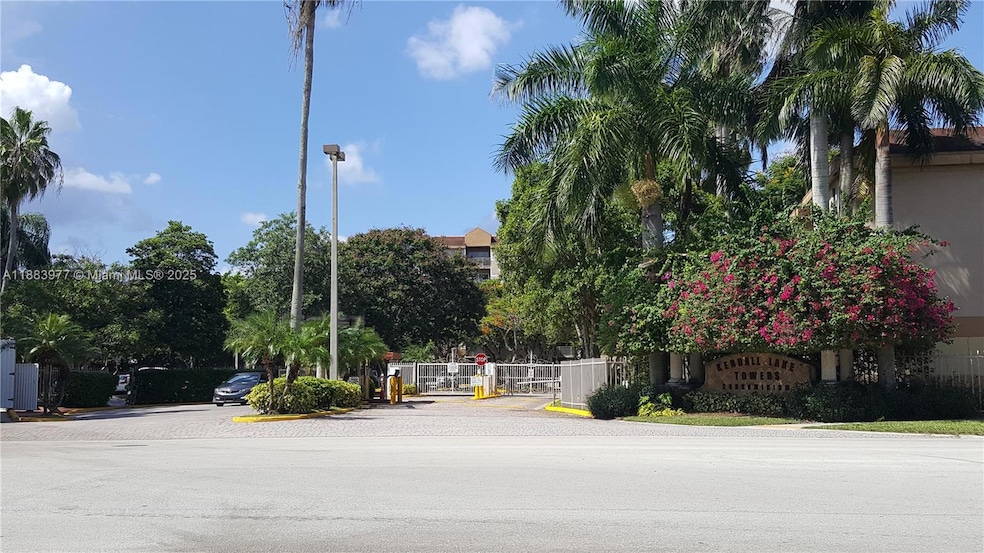 Kendall Lakes Towers unit 405, Miami, FL 33193 - photo 1