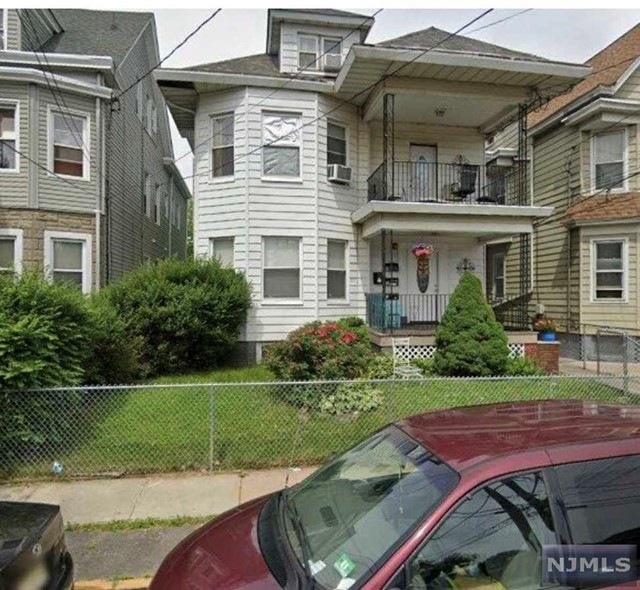 720 E 22nd St, Paterson, NJ 07504 - photo 1