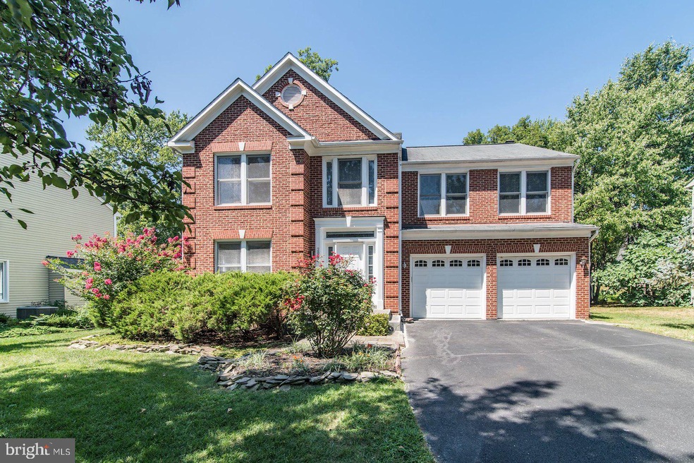 2064 Madrillon Rd, Vienna, VA 22182 - photo 1