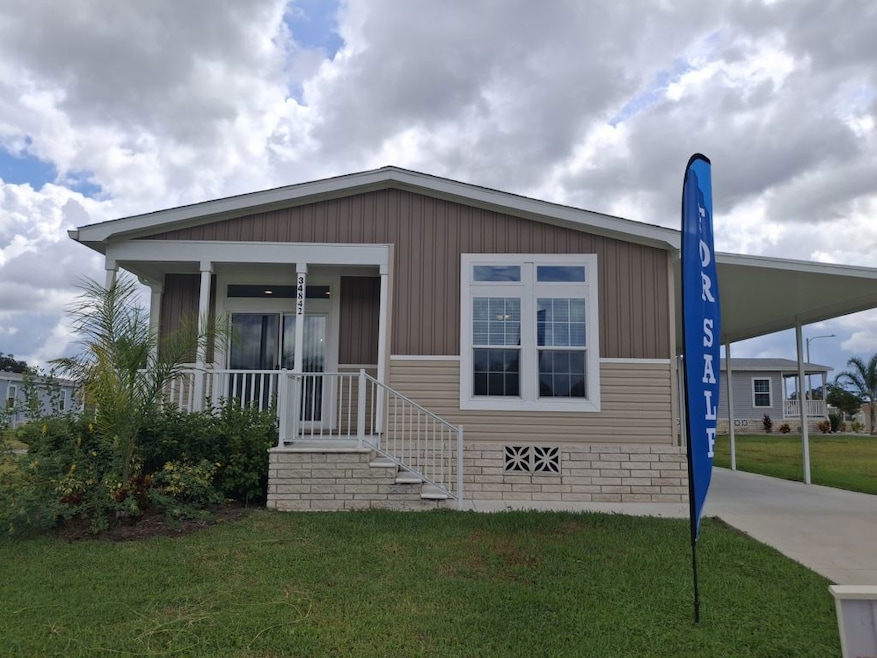 34842 Silver King Dr unit 814, Zephyrhills, FL 33541 - photo 1