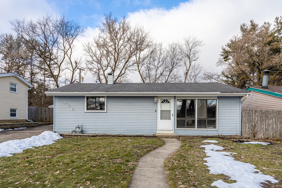 166 Sioux Ave, Carpentersville, IL 60110 - photo 1