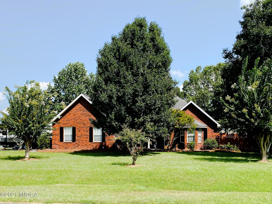 303 Dixieland Dr, Byron, GA 31008 - photo 1