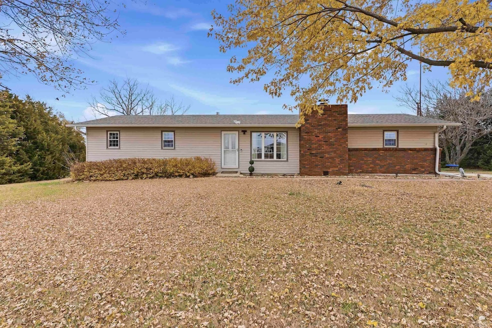 2564 Highway 15, Abilene, KS 67410 - photo 1