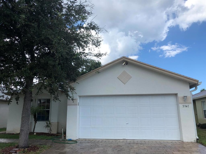 5941 Azalea Cir unit 5941, West Palm Beach, FL 33415 - photo 1