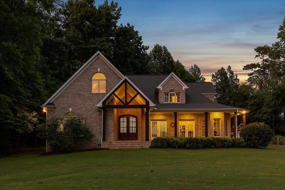 Sold $1,100,000 • Co-Listing Agent