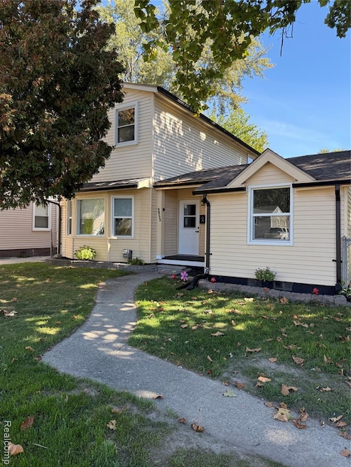 For Sale $265,000 • Co-Listing Agent