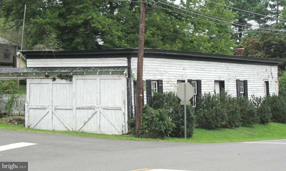 198 Main St, Washington, VA 22747 - photo 1