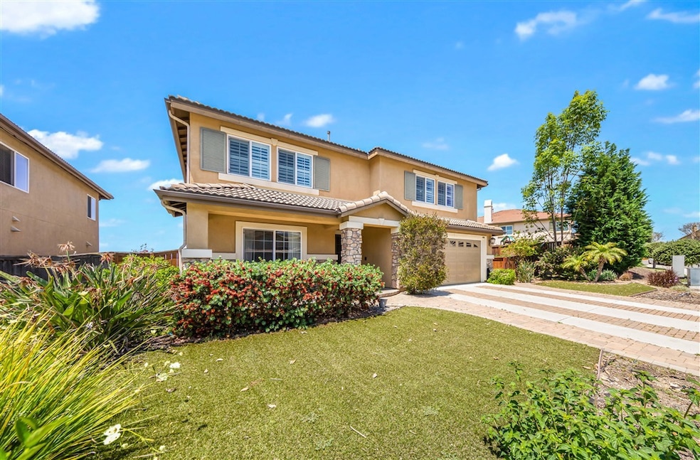 Introducing 826 Via La Venta!