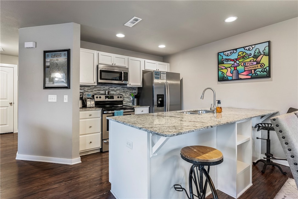 32 Nantucket Dr, Bella Vista, AR 72715 - photo 1