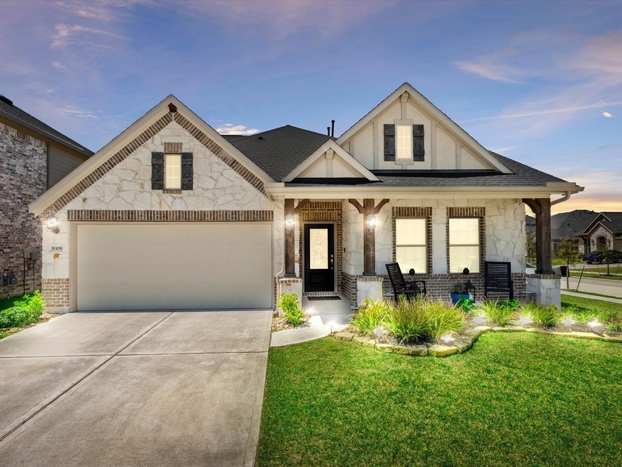 Welcome to Aspen Gate, a lovely 4/3.5 perched on a corner lot