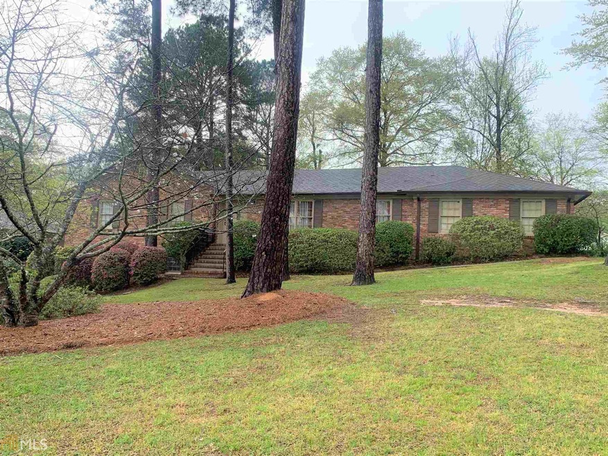 4635 N Beechwood Dr, Macon, GA 31210 - photo 1