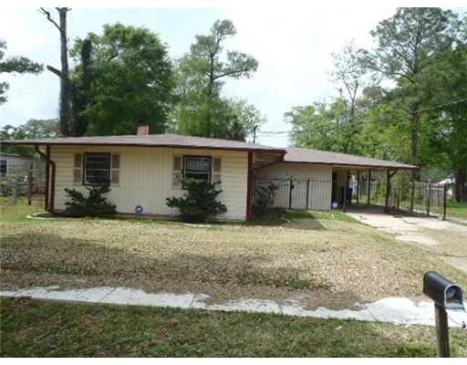 4546 Mark Twain Dr, New Orleans, LA 70126 - photo 1