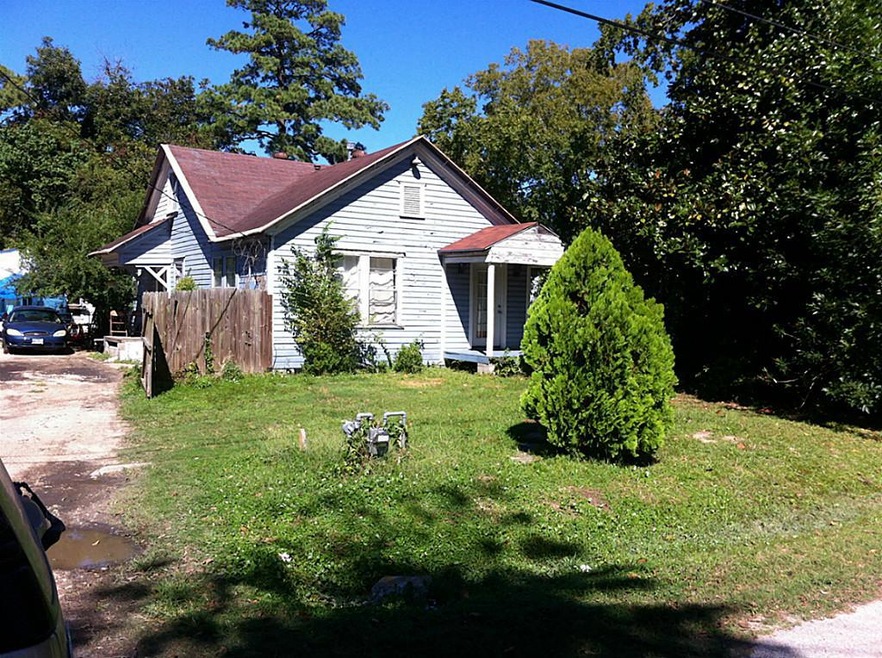 517 Wainwright St, Houston, TX 77022 - photo 1