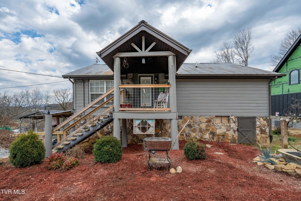 497 Sycamore Shoals Dr, Elizabethton, TN 37643 | MLS# 9962513 | Homes.com