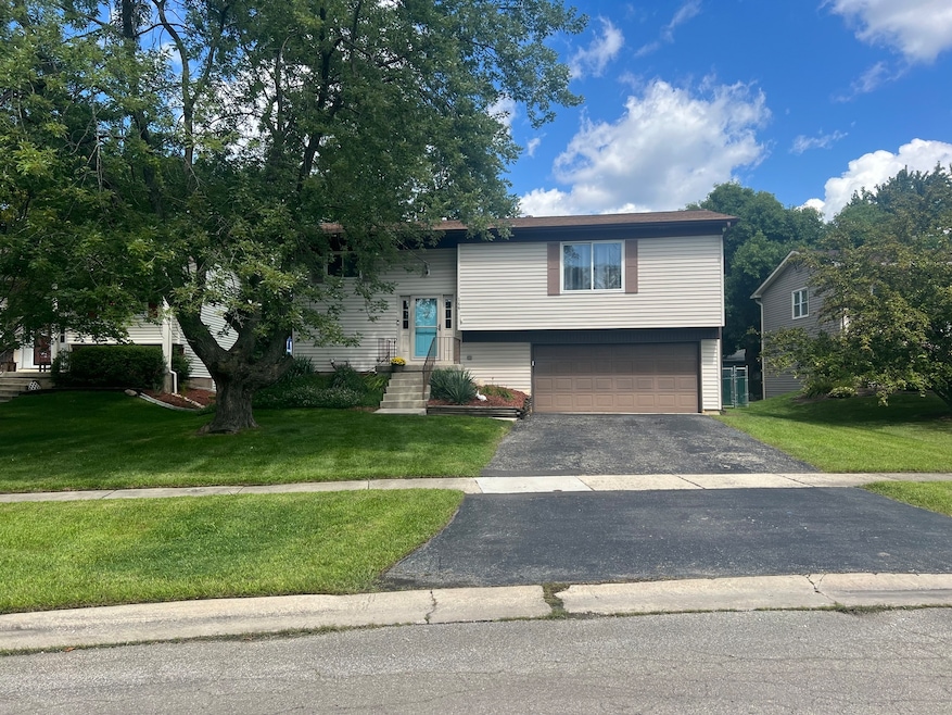 Sold $300,000 • Co-Listing Agent