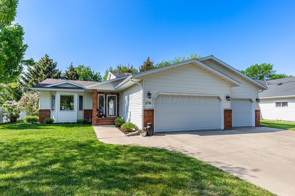 2716 38th Ave S, Fargo, ND 58104