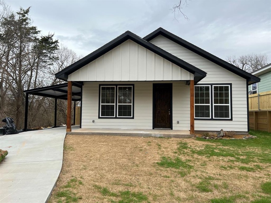 617 W Parnell St, Denison, TX 75020 - photo 1