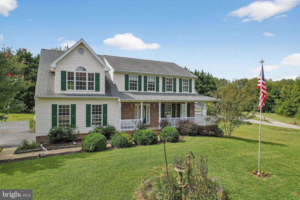 Pending $699,900 • Co-Listing Agent
