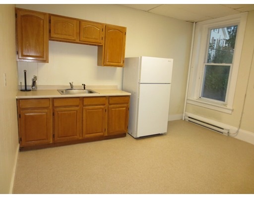 177 E Merrimack St unit 6, Lowell, MA 01852 - photo 1