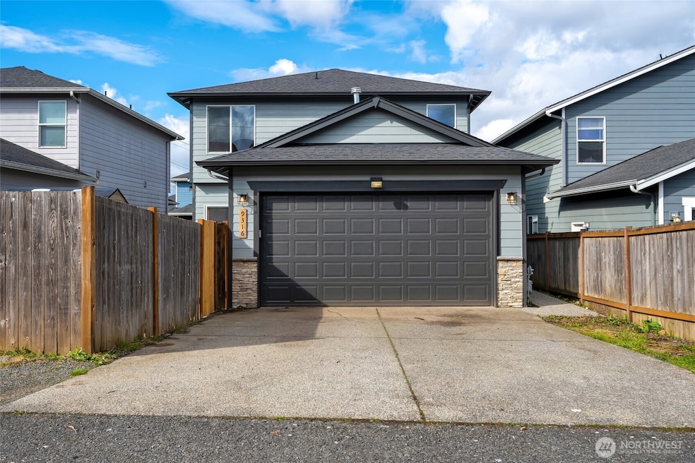 9316 11th St NE unit 26, Lake Stevens, WA 98258 - photo 1