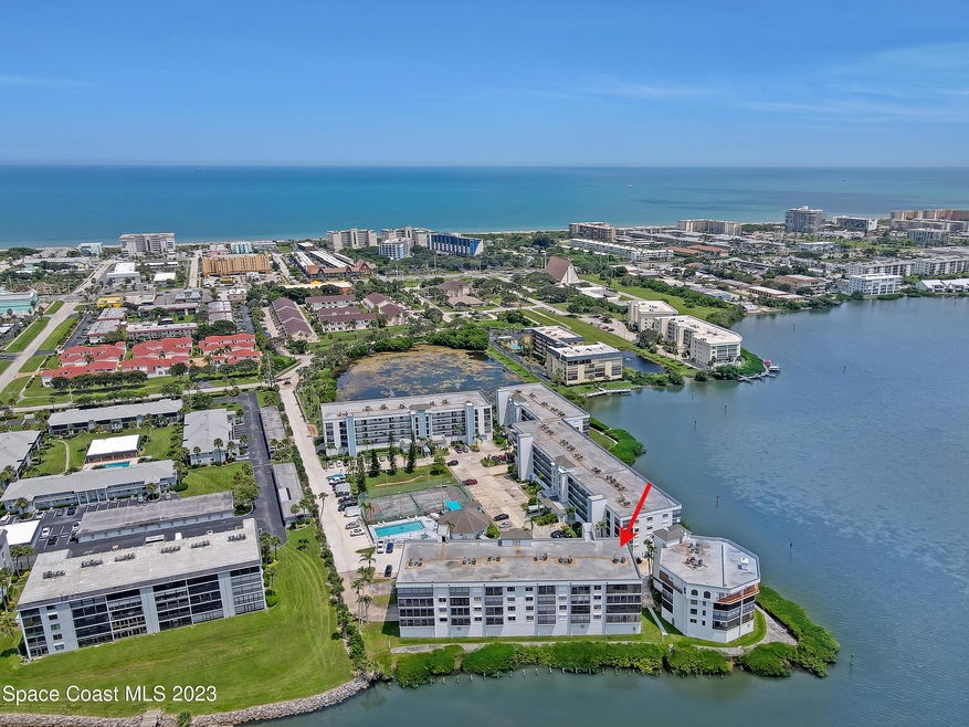 Rock Pointe Condo PH 1