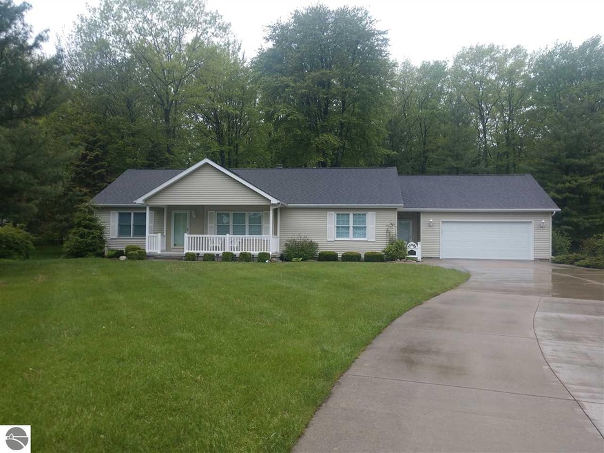 373 N Huron Rd, Au Gres, MI 48703 - photo 1