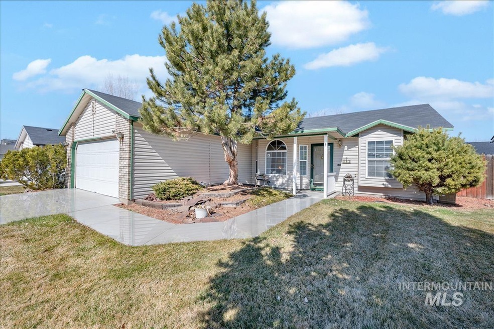 912 W Georgia Ave, Nampa, ID 83686 - photo 1