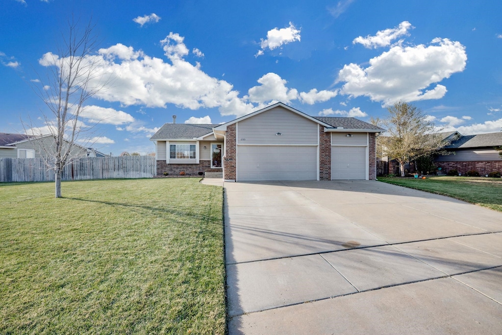 1733 N Mcrae Ct, Goddard, KS 67052 - photo 1
