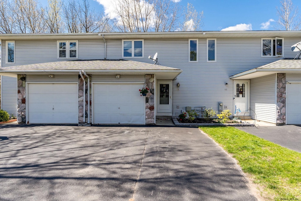 95 Velina Dr, Albany, NY 12203 - photo 1