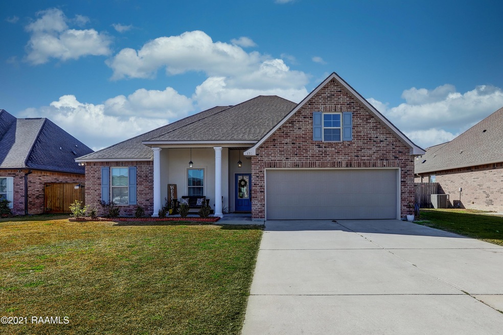 135 Village View Dr