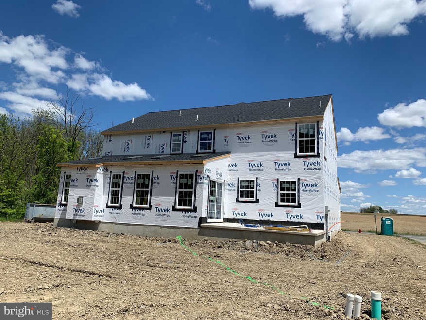 139 N Kemp Rd, Kutztown, PA 19530 - photo 1