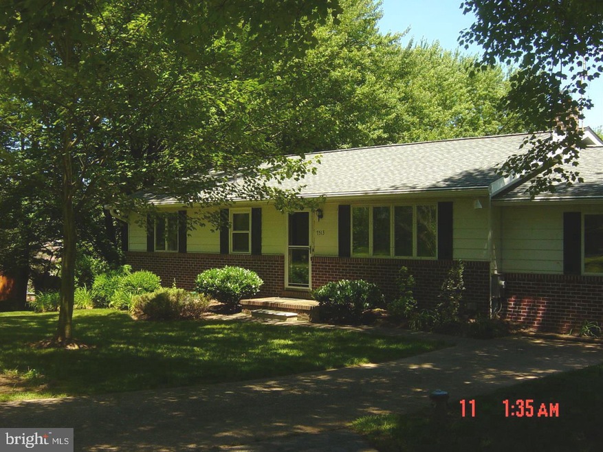 7513 Gaither Rd, Sykesville, MD 21784 - photo 1