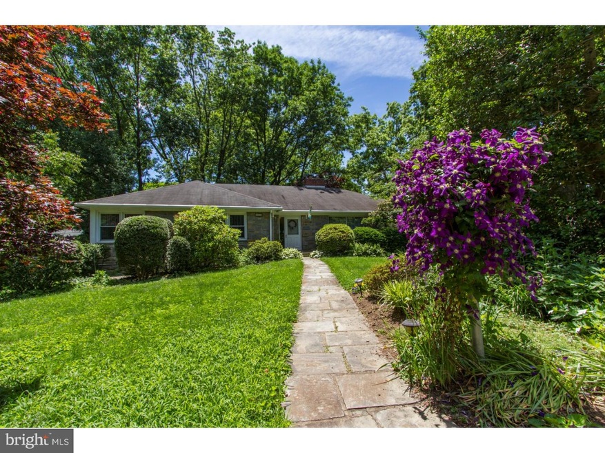 204 Dogwood Ln, Wallingford, PA 19086 - photo 1