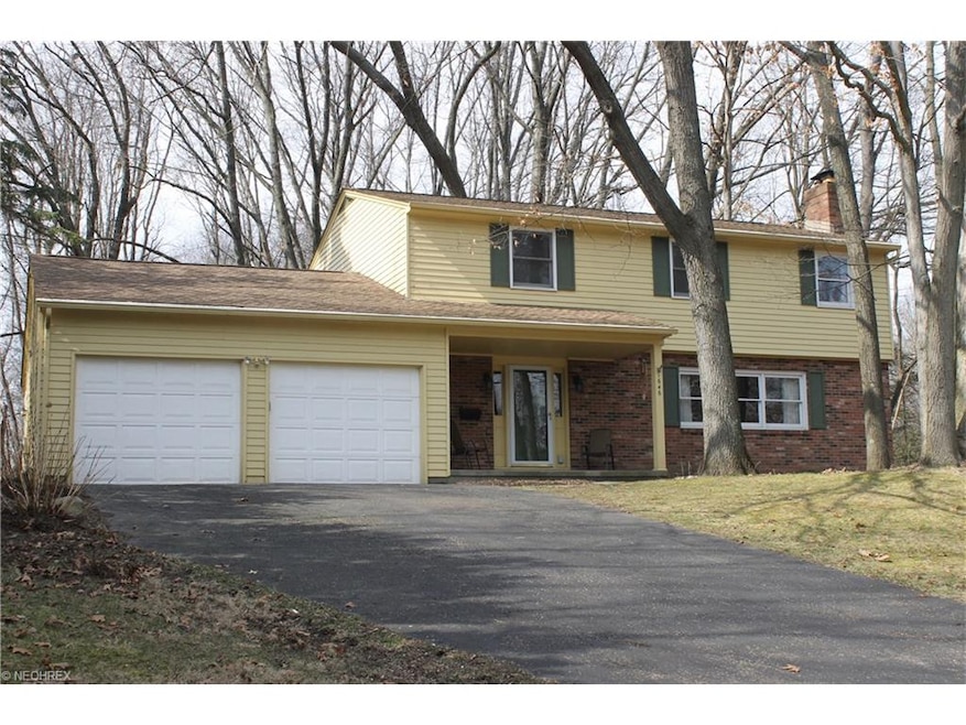 1646 South Lincoln is a 5 bedroom colonial on a cu