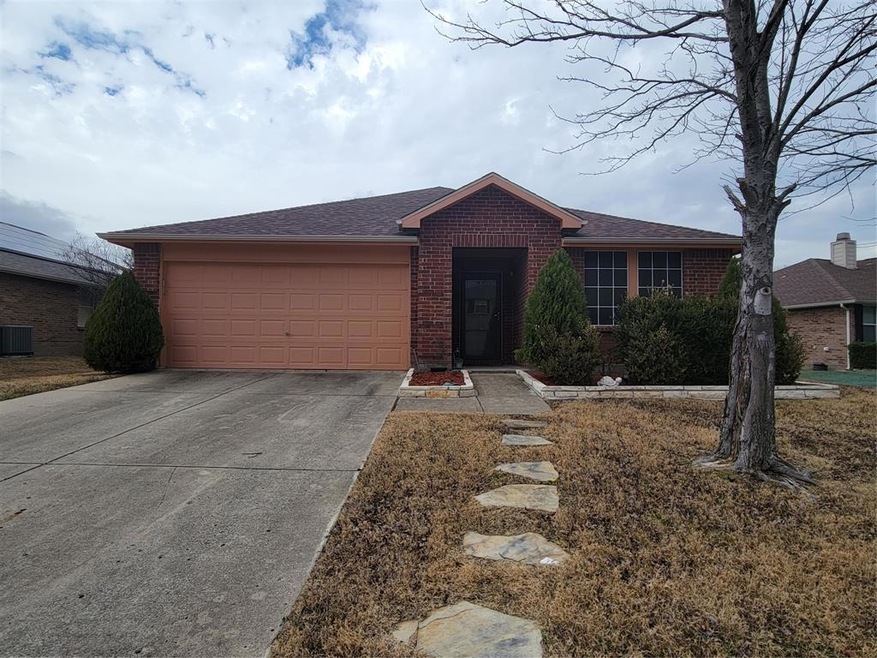 808 Bessemer Dr, Wylie, TX 75098 - photo 1