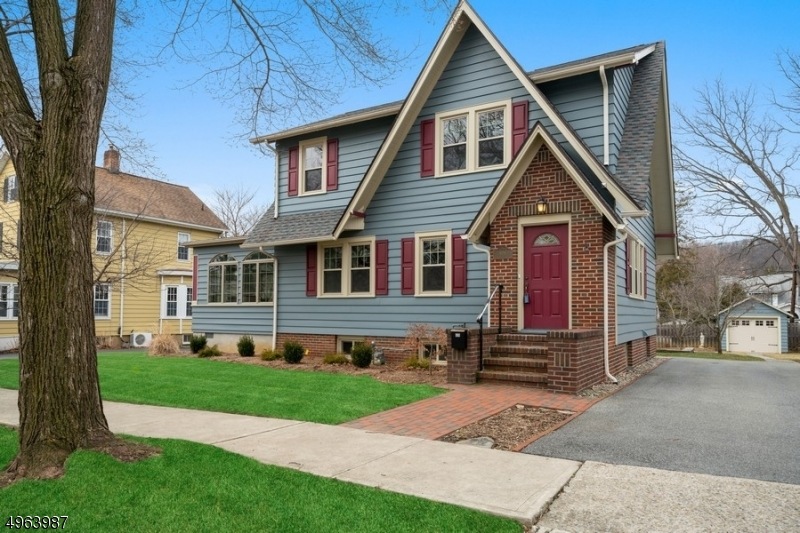 606 W Moore St, Hackettstown, NJ 07840 - photo 1