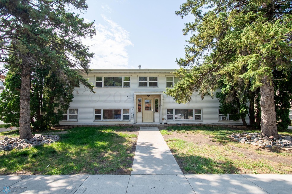 2914 7th St N, Fargo, ND 58102 - photo 1