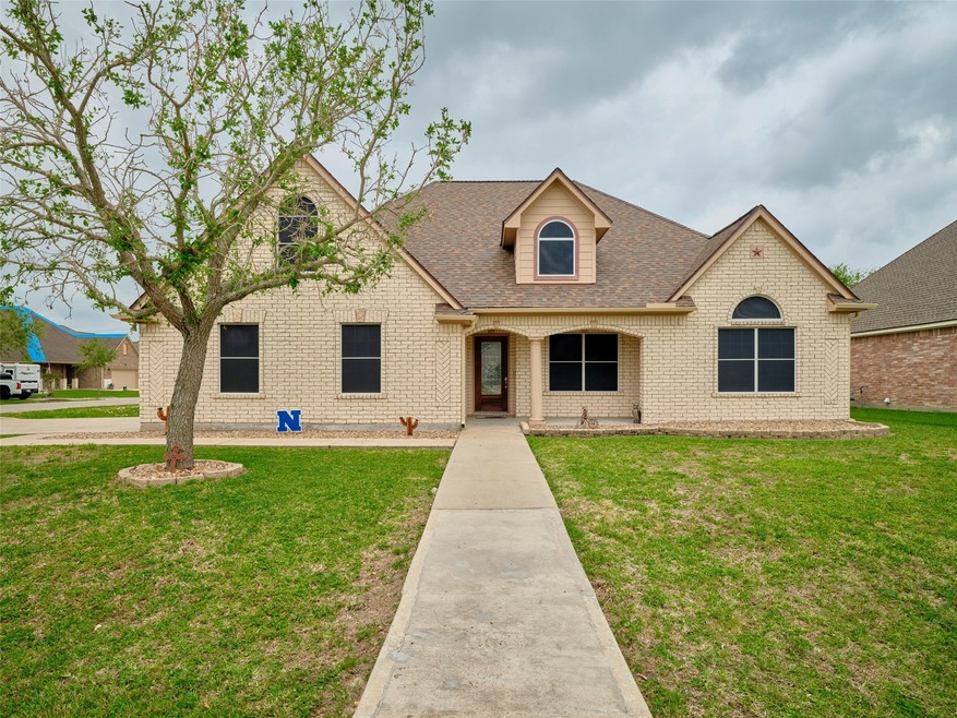 9726 Highland Pointe Dr, Needville, TX 77461 - photo 1
