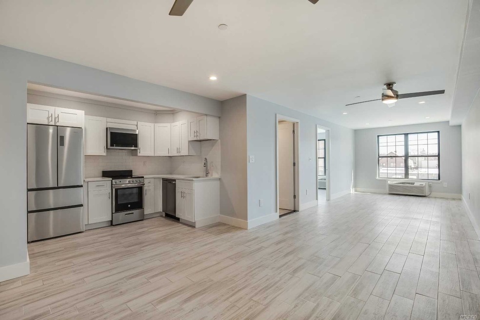 214-18 41st Ave unit 3B, Flushing, NY 11361 - photo 1