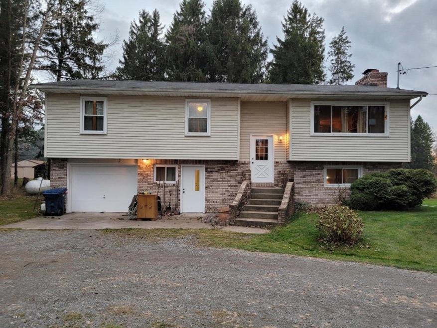 FRONT VIEW OF HOUSE