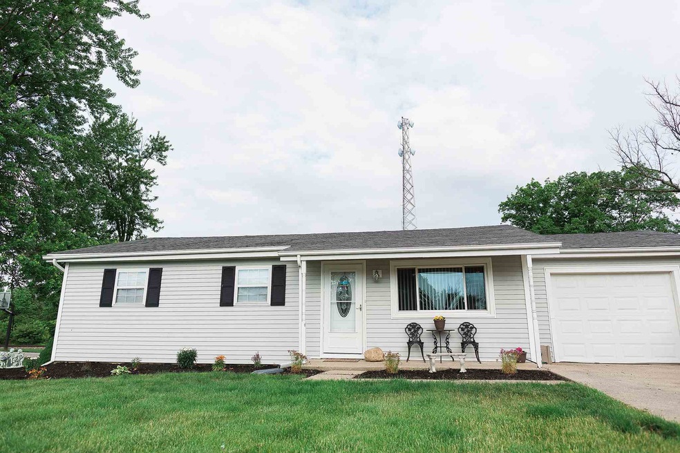 2258 N Shady Ln, Bluffton, IN 46714 - photo 1