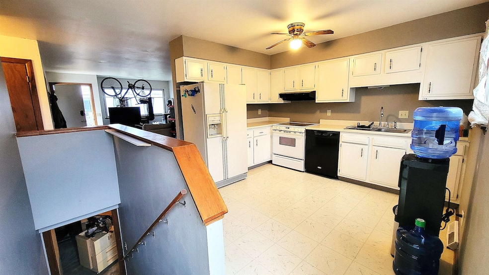 4015 Claire St, Madison, WI 53716 - photo 1