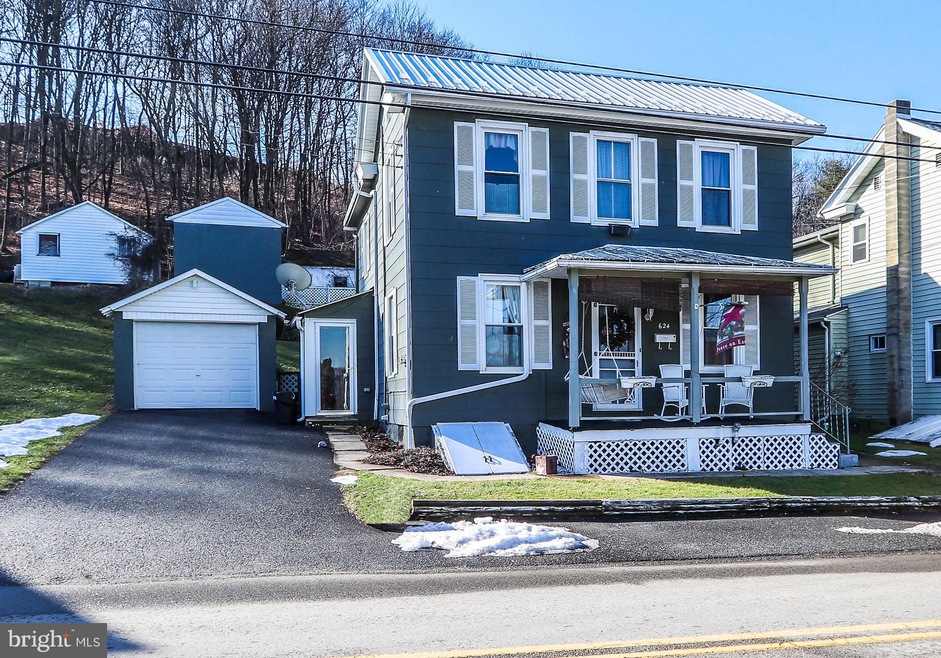 624 S 4th St, Newport, PA 17074 - photo 1