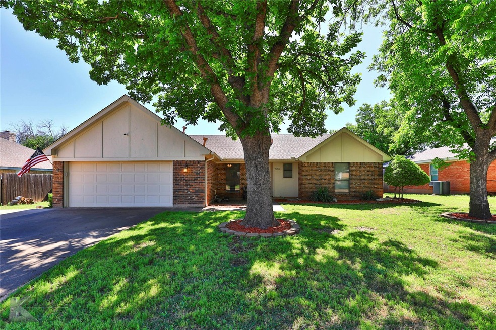 7533 John Carroll Dr, Abilene, TX 79606 - photo 1
